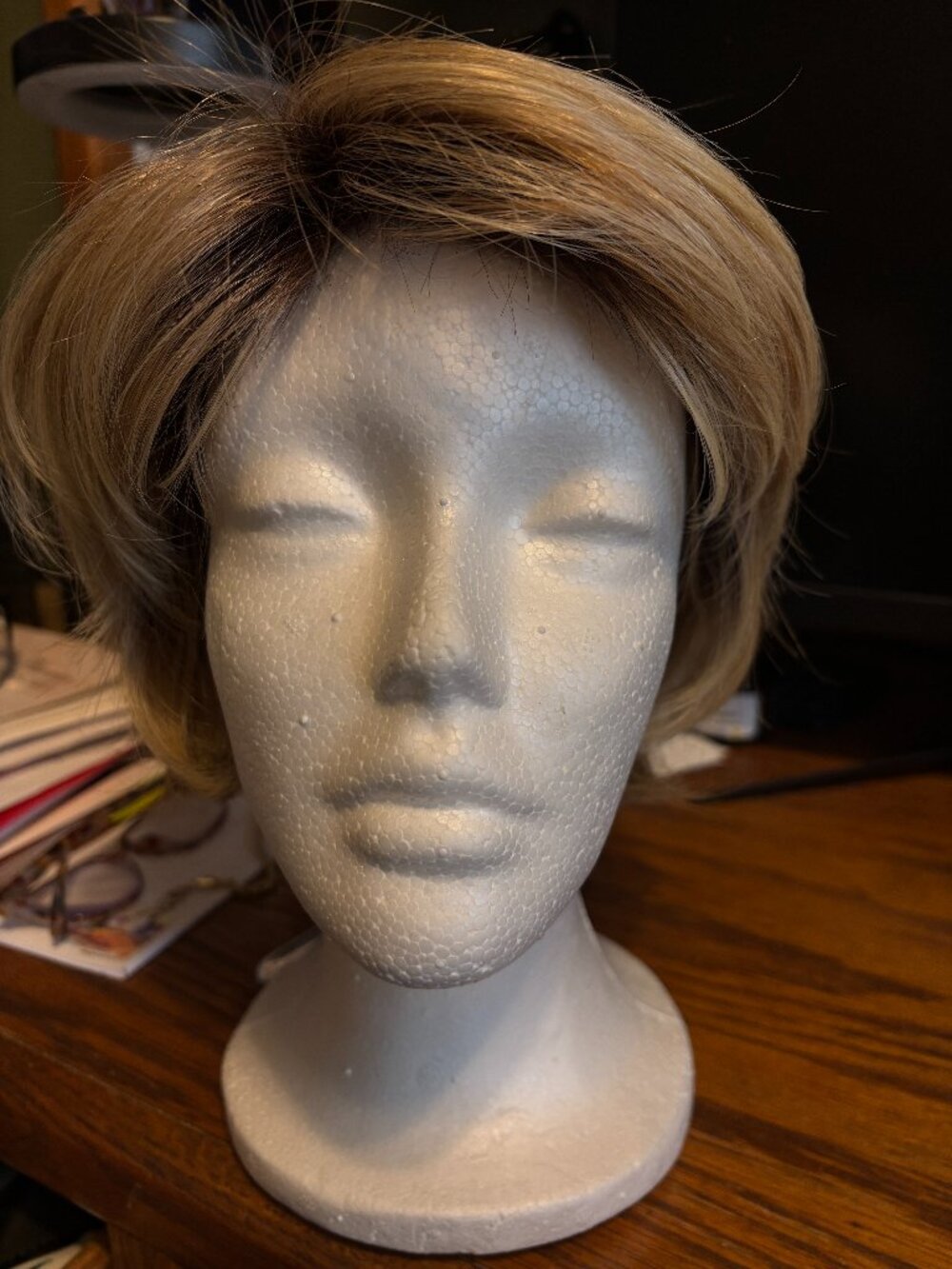 Hairdo Pretty Bob/Pixie Textured Wig - Brown with Blond Highlights